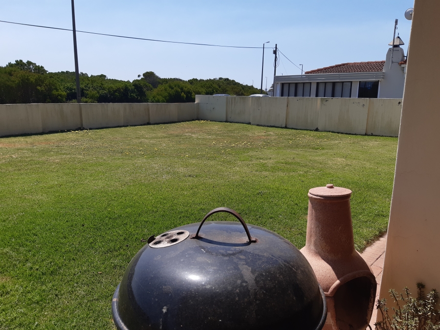 3 Bedroom Property for Sale in Paradise Beach Eastern Cape